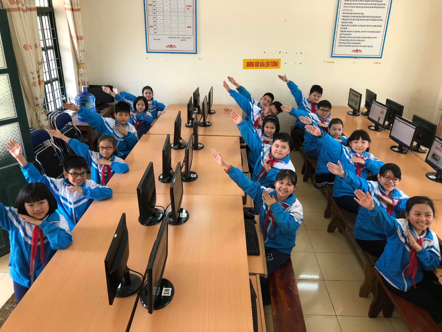 HS loeps 4a5 thi IOE vòng tỉnh 2