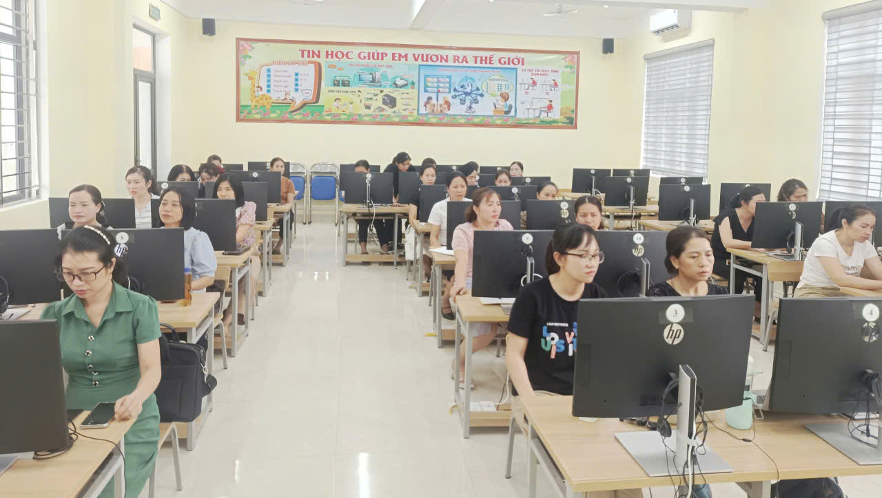 Tập huấn hướng dẫn công tác kiểm tra đánh giá năng lực môn học